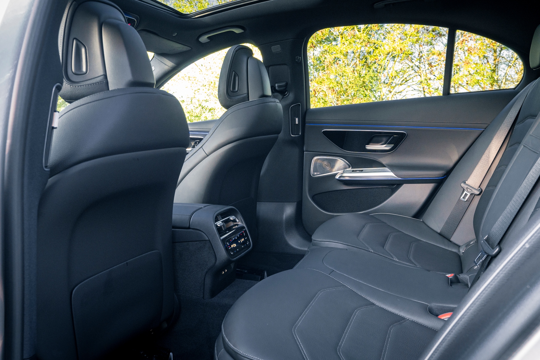 Chauffeur Travel - Executive Car Gallery image 3