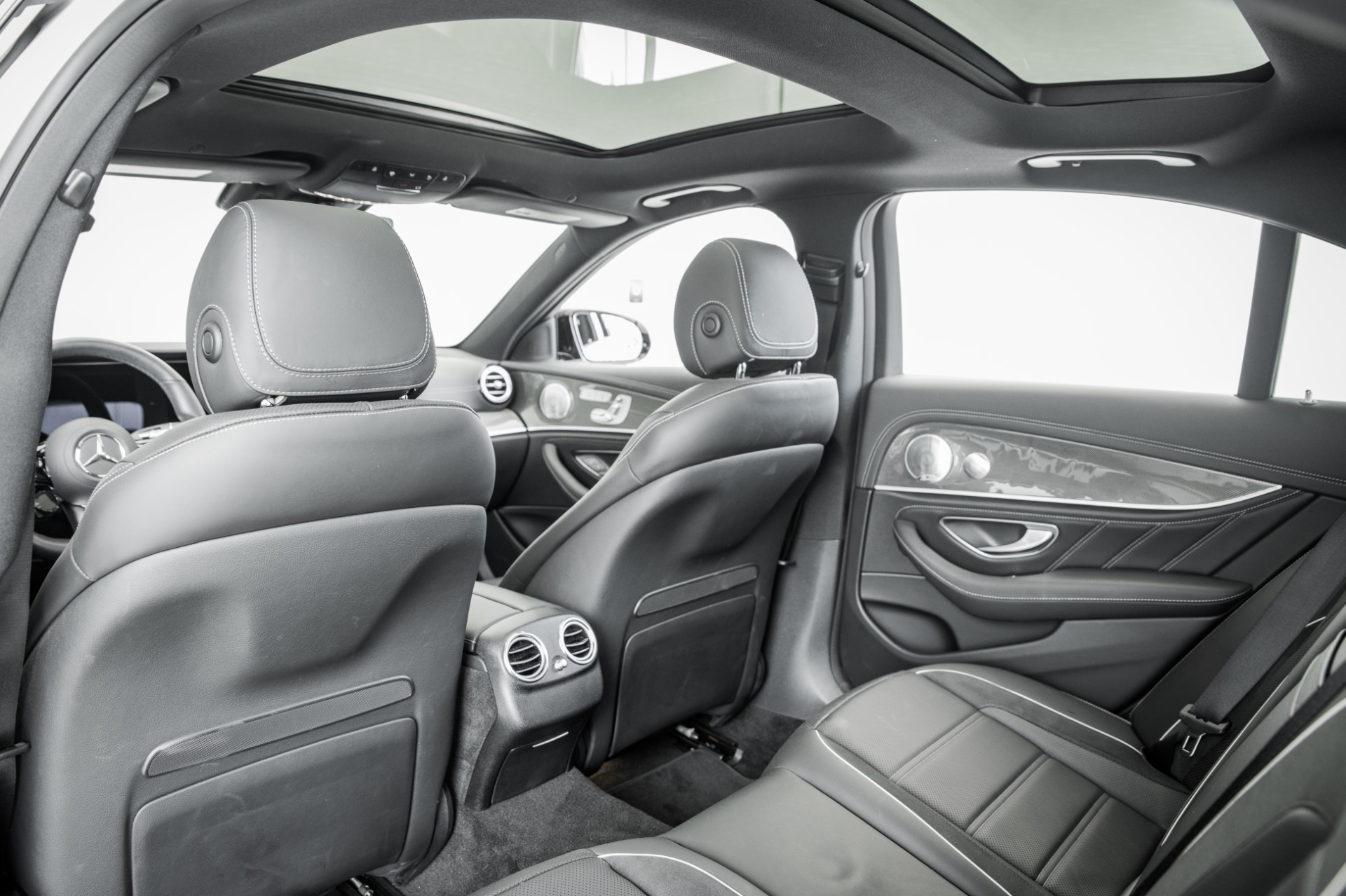 Chauffeur Travel - Executive Car Gallery image 5