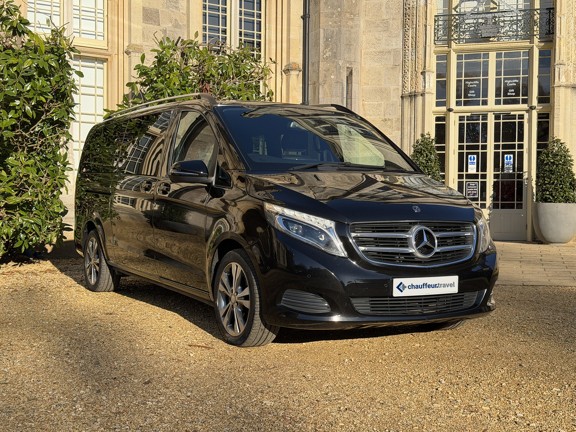 Chauffeur Travel - Luxury MPV Gallery image 1